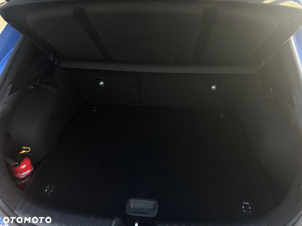 Kia XCeed 1.5 T-GDI M - 24