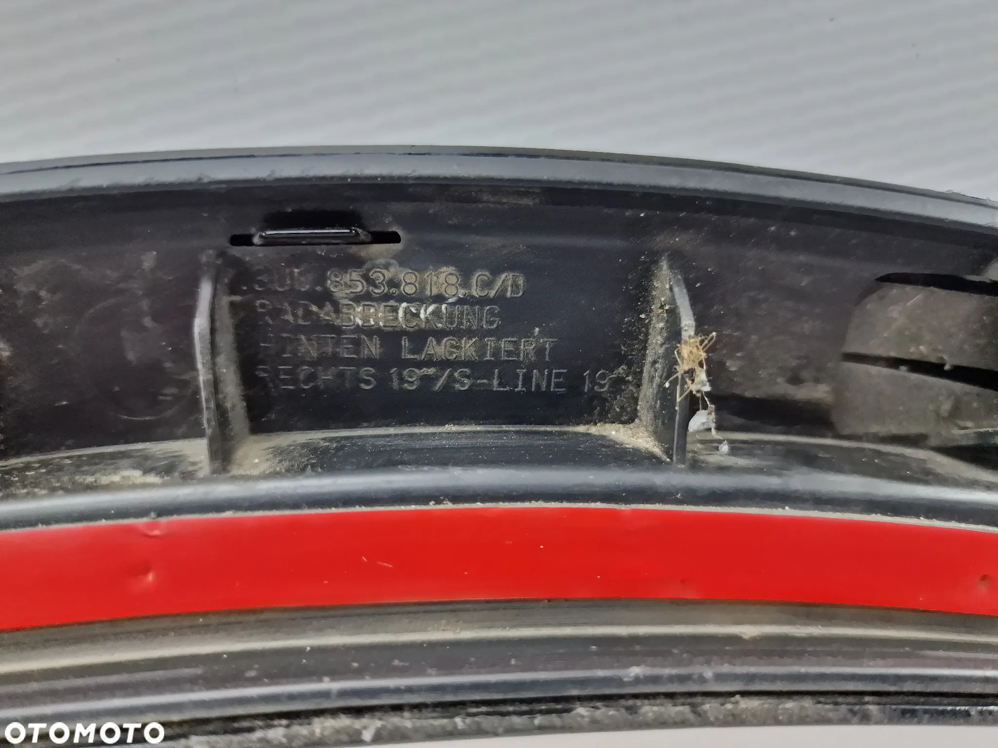 AUDI Q3 8U0 19 CALI S-LINE 11- PRAWA TYLNA TYLNIA TYŁ LISTWA NA BŁOTNIK SZEROKA , NR 8U0853818C/D / 8U0853818C / 8U0853818D , NR AUKCJI NLB114 - 18