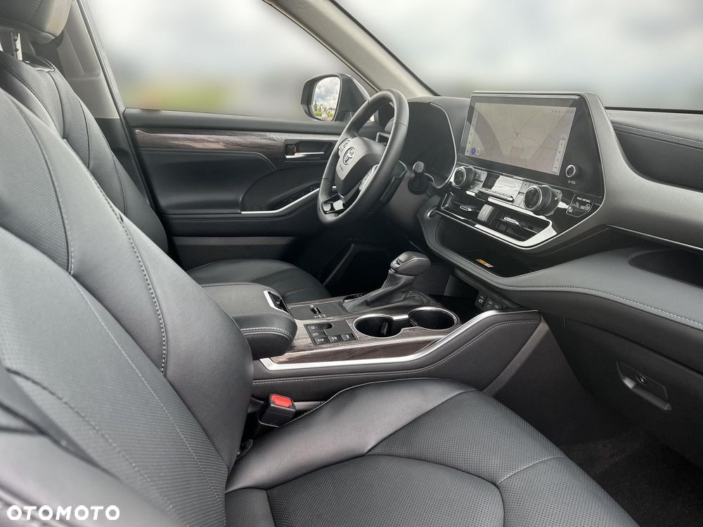 Toyota Highlander - 12