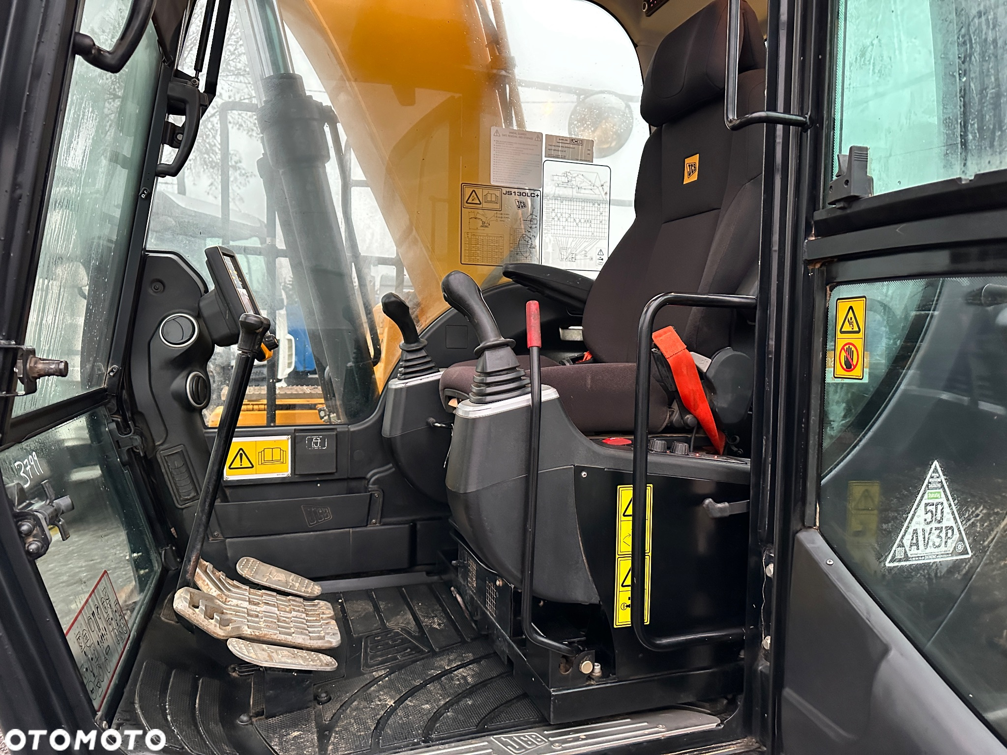 JCB JS130LC 4F Błotniak Zamiana - 6