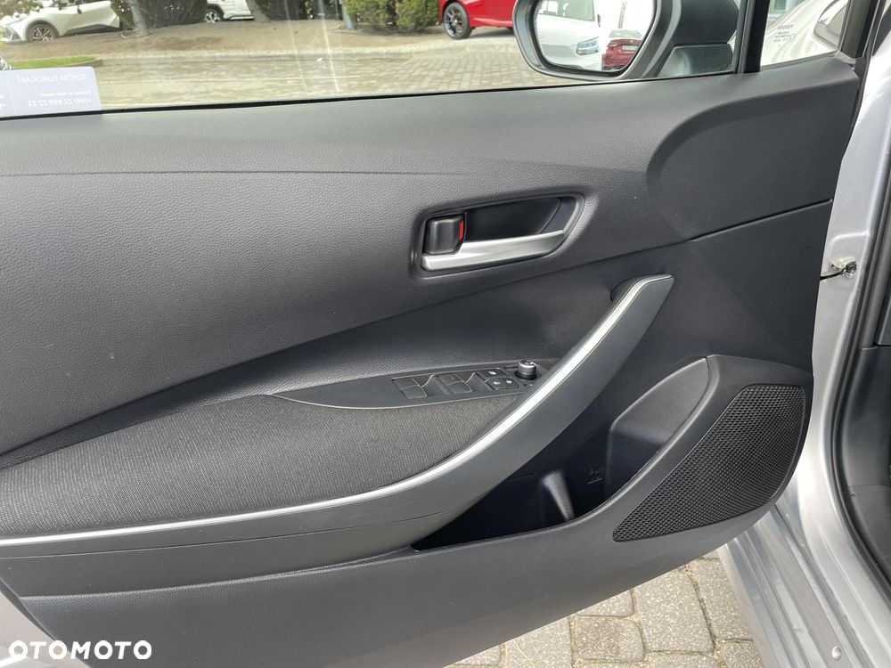 Toyota Corolla 1.8 Hybrid Comfort - 21