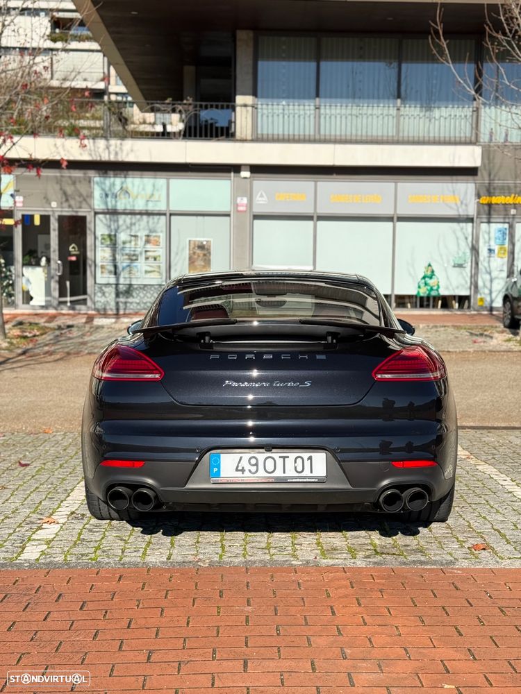 Porsche Panamera Turbo S PDK - 4