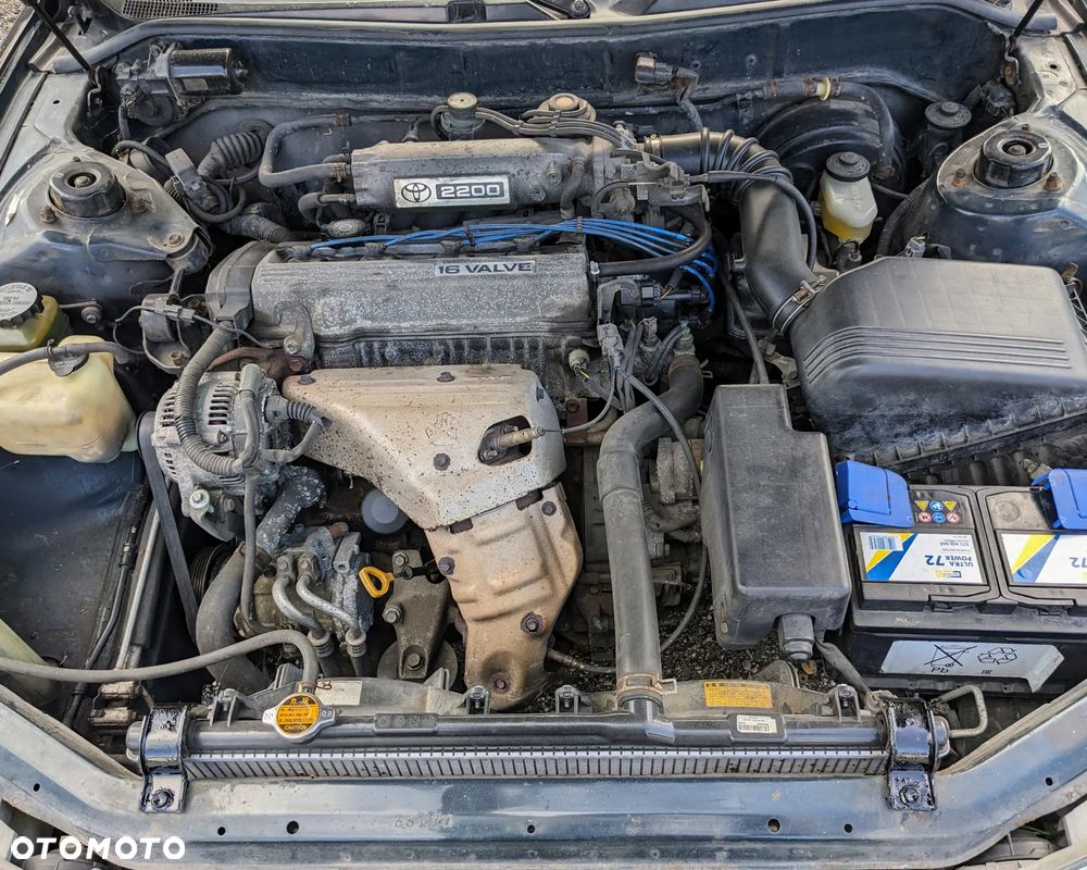 Toyota Camry III Sedan 2.2 131KM 1995 na części - 13