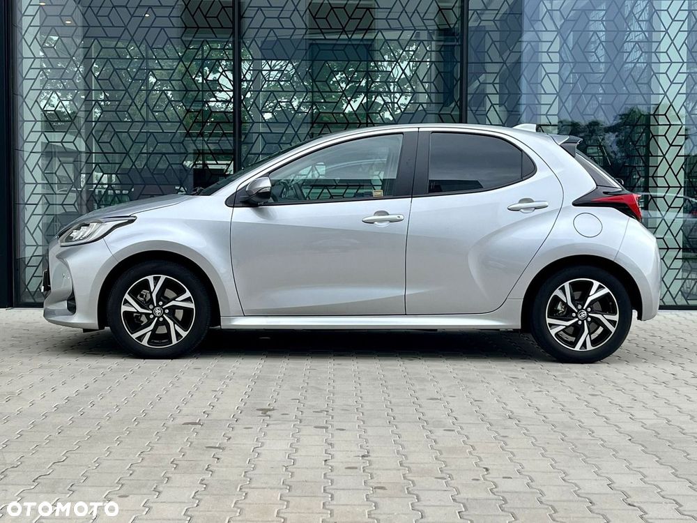 Toyota Yaris Hybrid 1.5 Style - 3