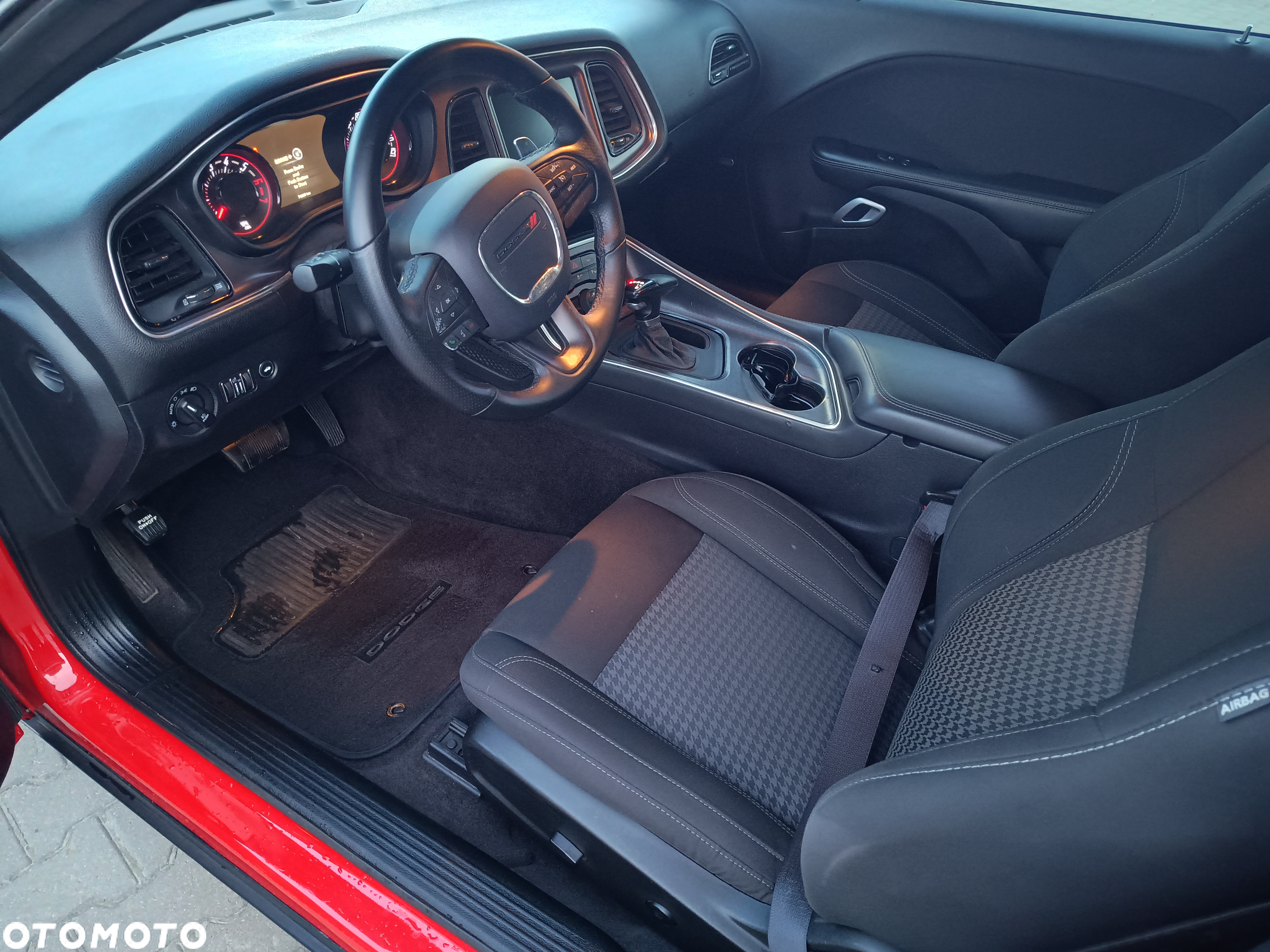 Dodge Challenger Automatik R/T Plus - 8