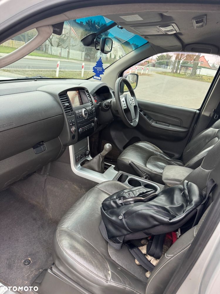 Nissan Navara ver-2-5-tdi-base-xe - 28