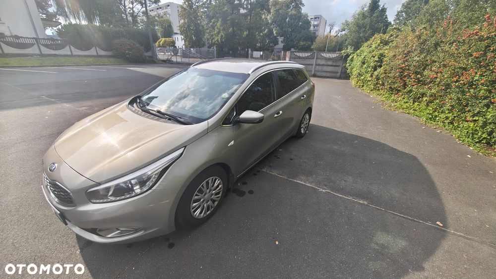 Kia Ceed 1.6 GDI Business Line - 8