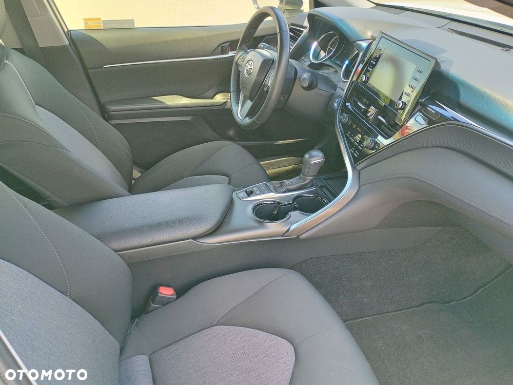 Toyota Camry 2.5 Hybrid Comfort CVT - 11