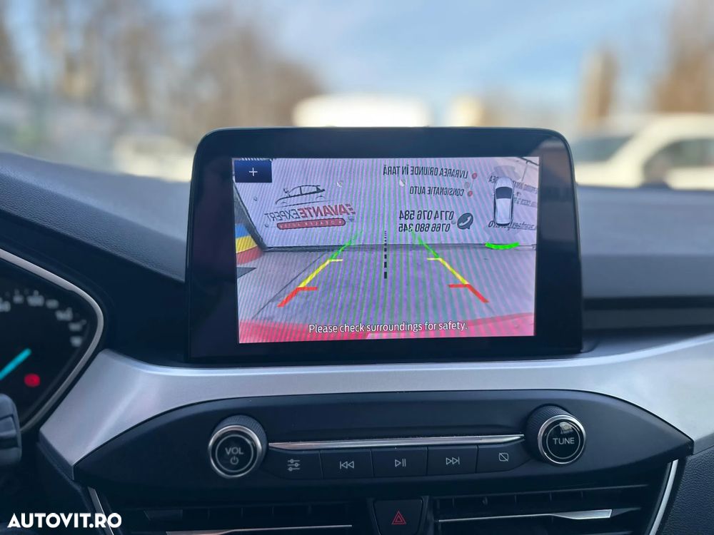 Ford Focus 1.5 EcoBlue Connected - 18