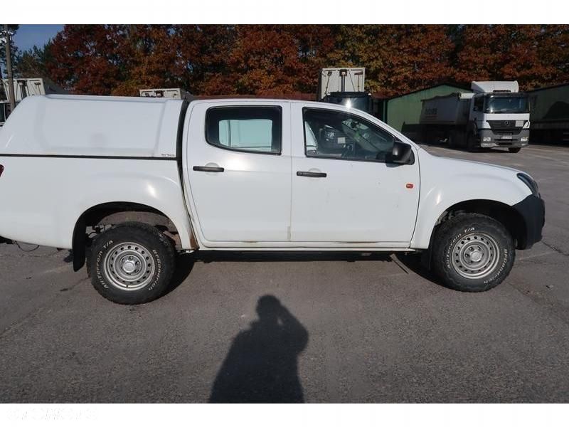 Isuzu D-Max - 11