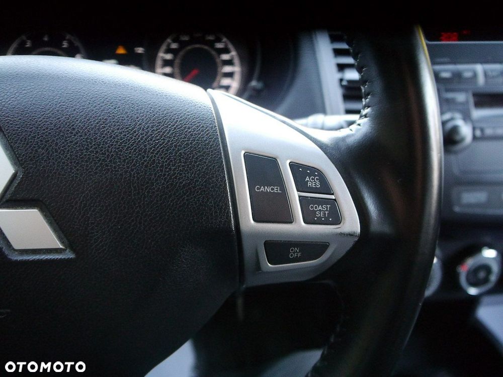 Mitsubishi Outlander 2.0 2WD Edition - 29