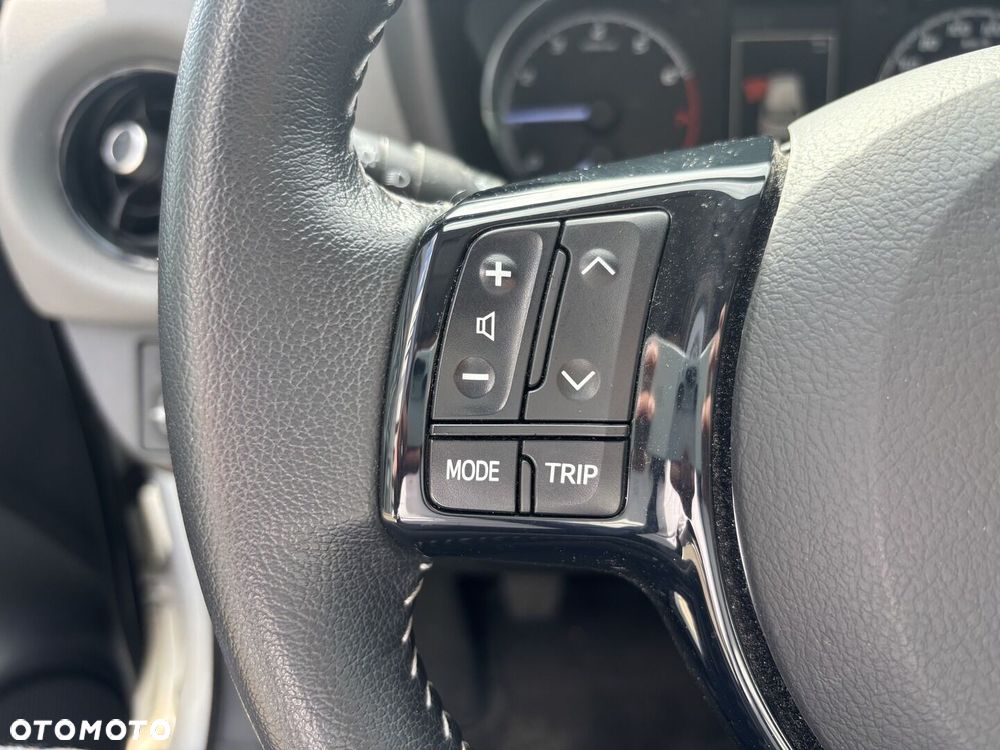 Toyota Yaris - 16