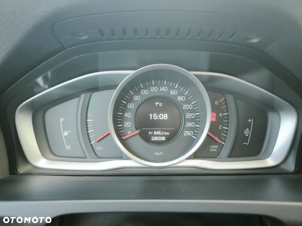 Volvo V60 D4 Kinetic - 20