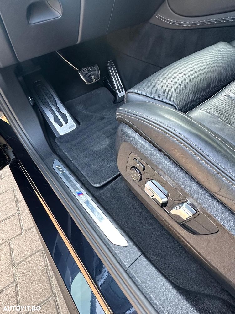 BMW X6 xDrive40i - 13