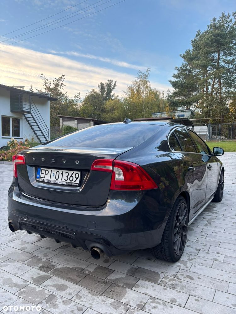 Volvo S60 2012 photo 4