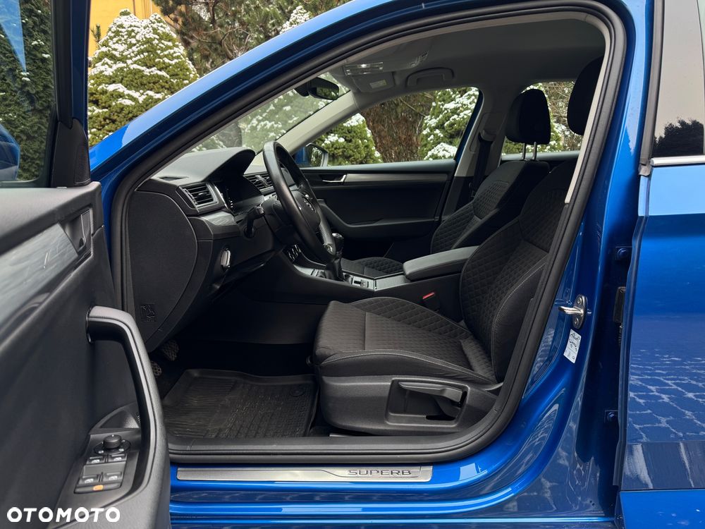 Skoda Superb 2.0 TDI SCR Ambition - 18