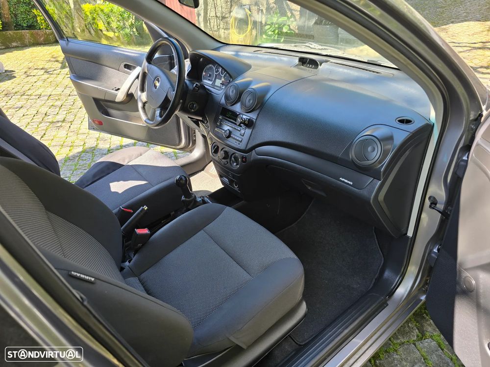 Chevrolet Aveo 1.2 LS Bi-Fuel - 12