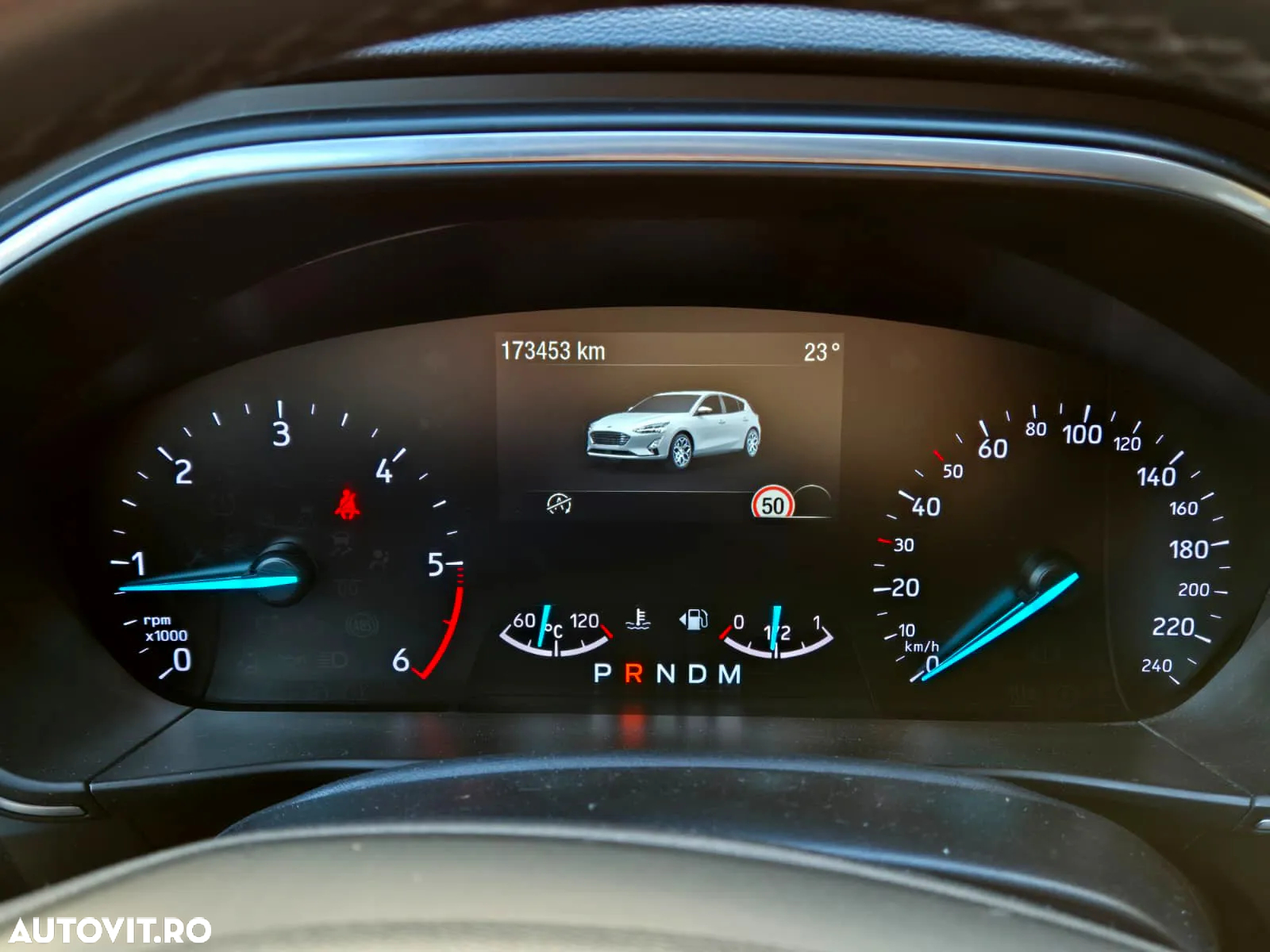Ford Focus 2.0 EcoBlue Titanium Business - 33