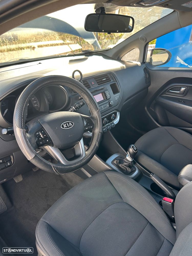 Kia Rio 1.1 CRDi - 7