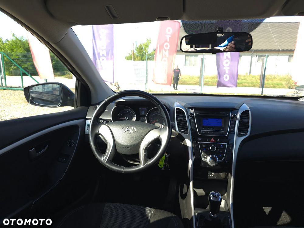 Hyundai i30 blue 1.4 Classic - 31