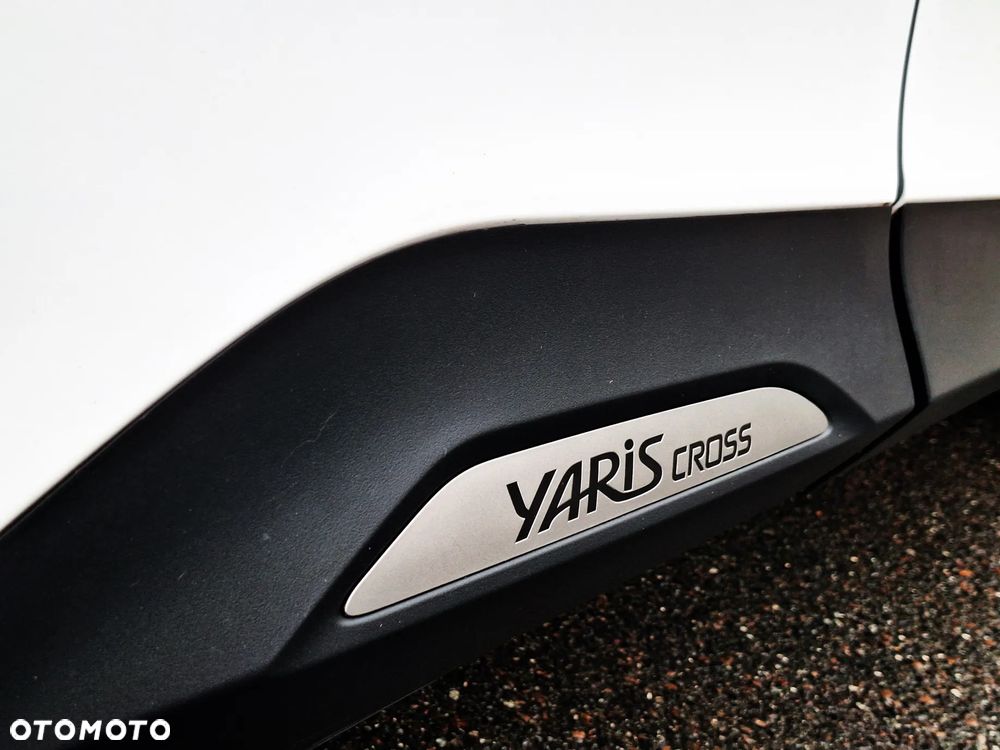 Toyota Yaris Cross 130 1.5 VVT-i Team Deutschland - 37