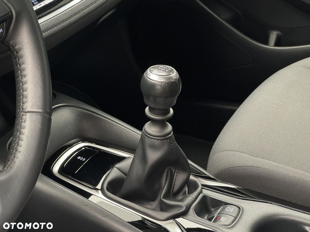 Toyota Corolla 1.5 Comfort - 11