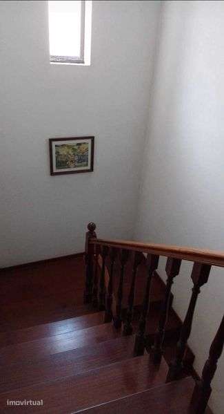 A 30 minutos de Bragança!! Moradia T6 - Grande imagem: 3/11