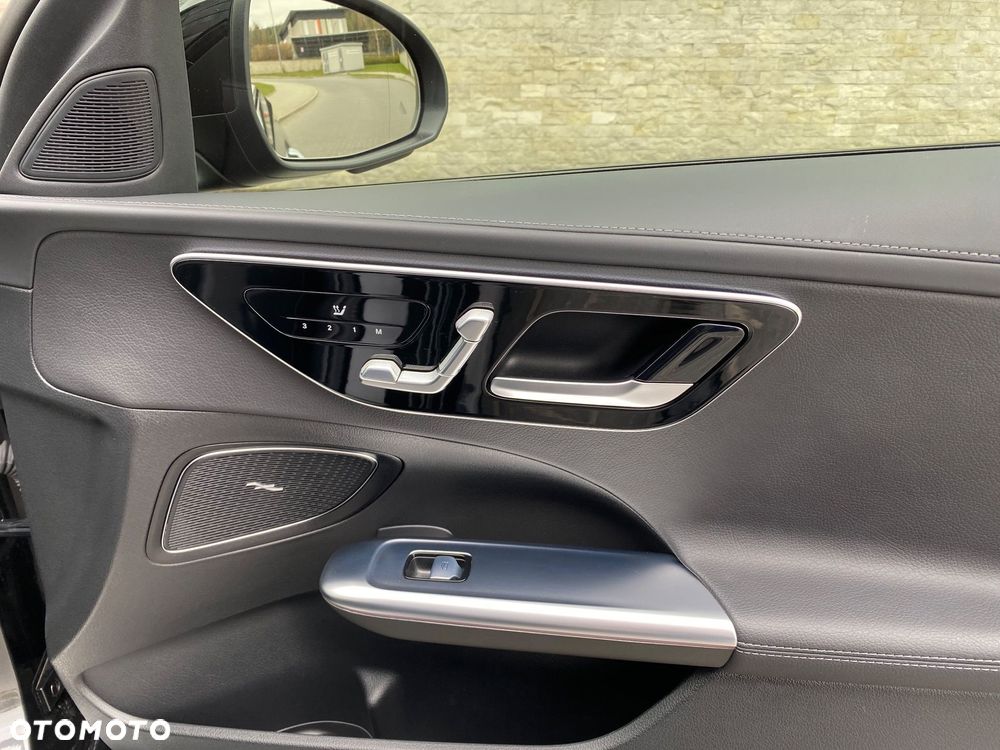 Mercedes-Benz Klasa C 200 d mHEV AMG - 27