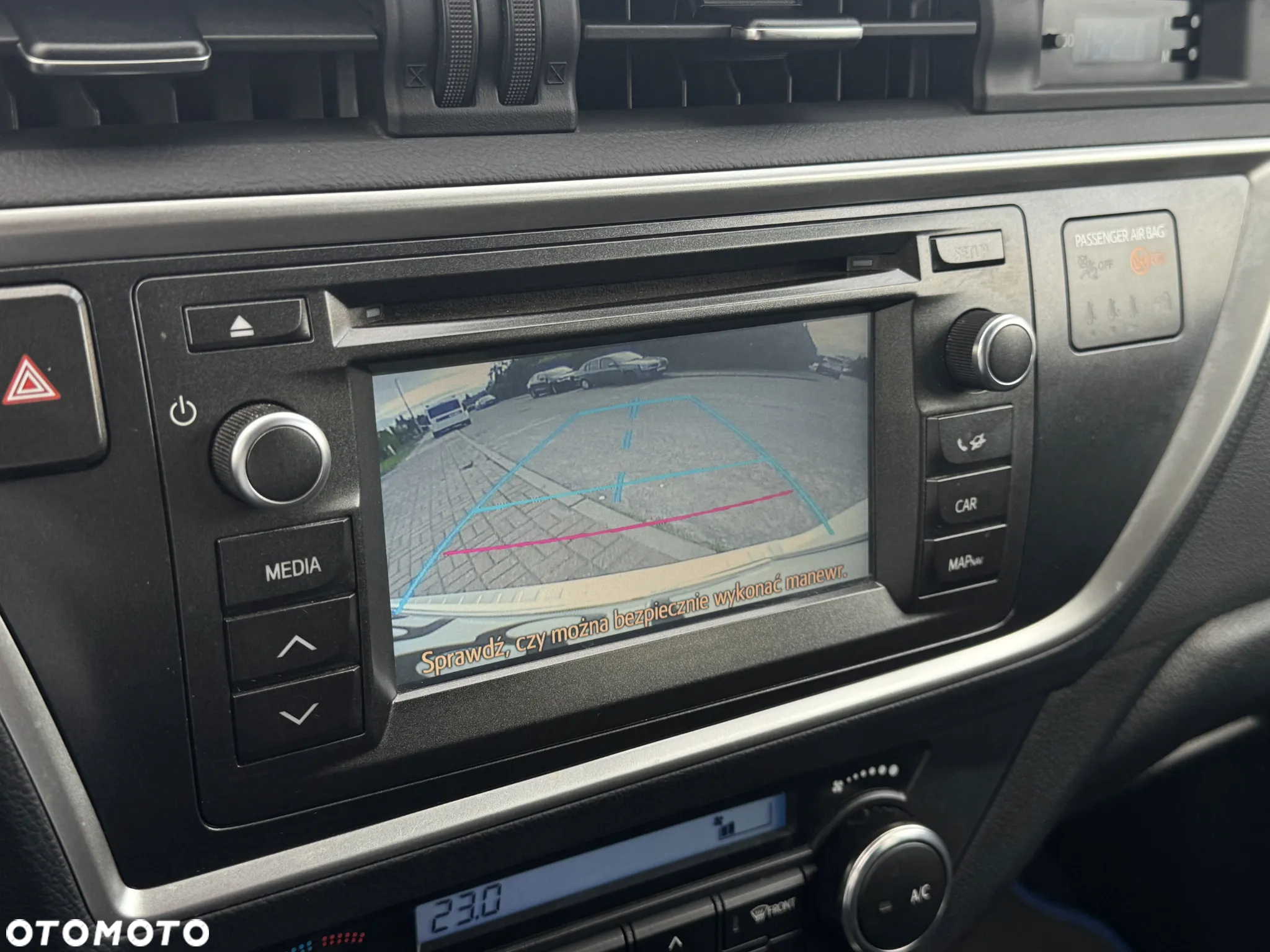 Toyota Auris - 21