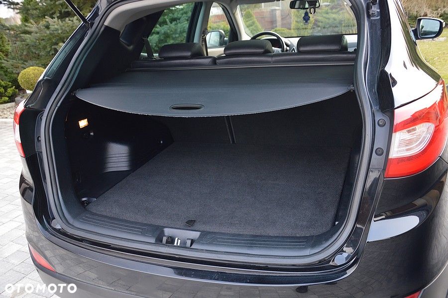 Hyundai ix35 1.6 2WD Fifa World Cup Edition - 19