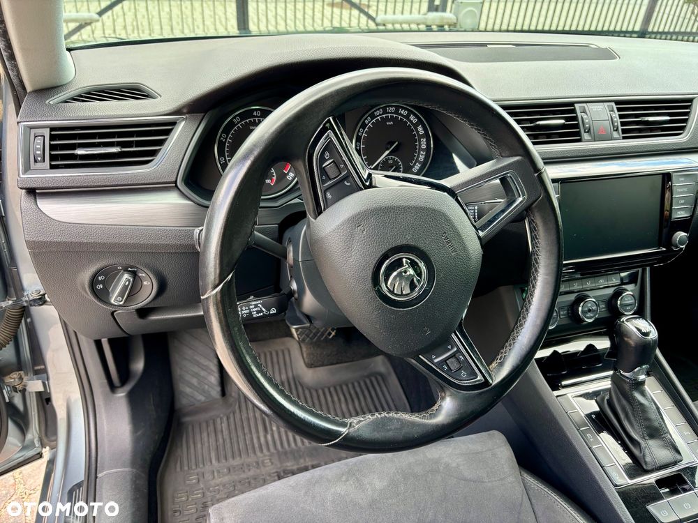 Skoda Superb 2.0 TSI 4x4 Style DSG - 6