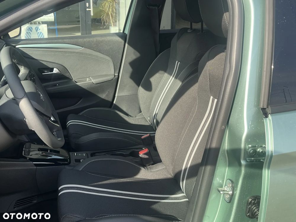 Opel Corsa 1.2 T mHEV Yes 2025 eDCT - 9