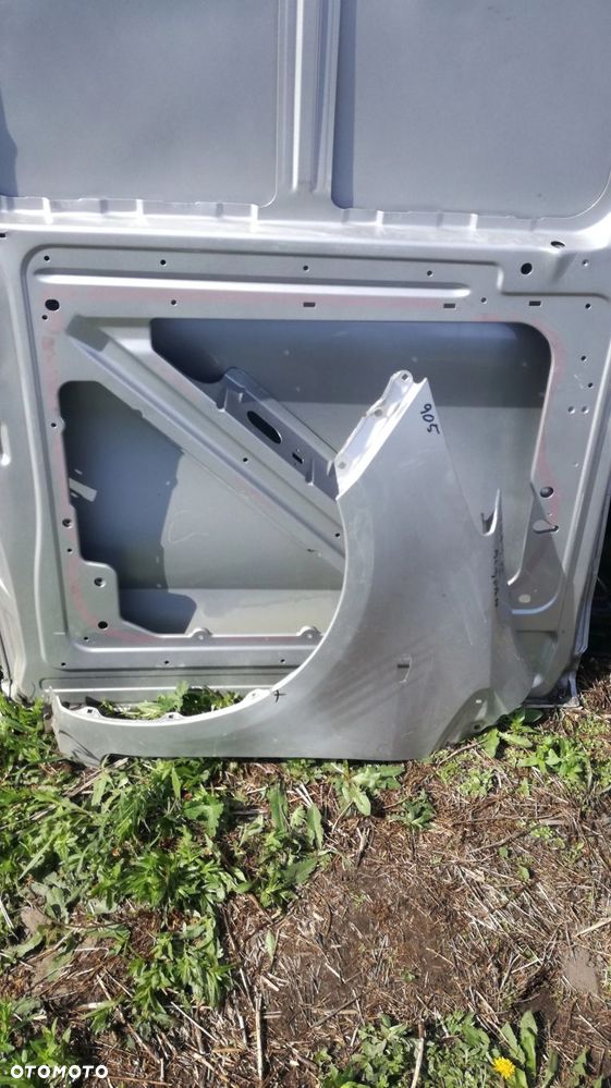 Błotnik Toyota Yaris II 2006-2011r. Przód Lewy