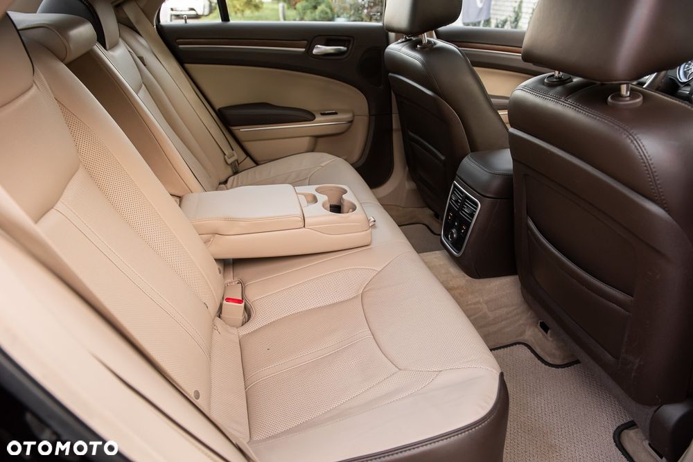 Lancia Thema 3.6 V6 VVT 24V Automatik Executive - 19