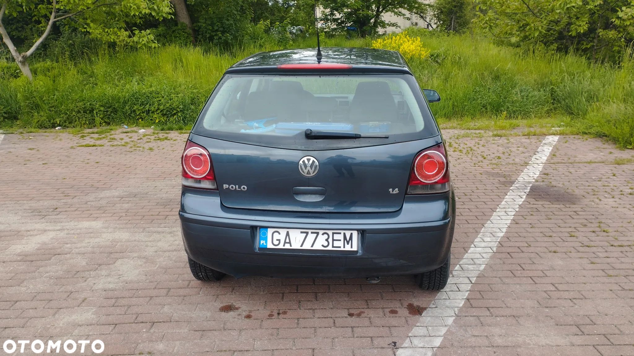 Volkswagen Polo 1.4 16V Comfortline - 1