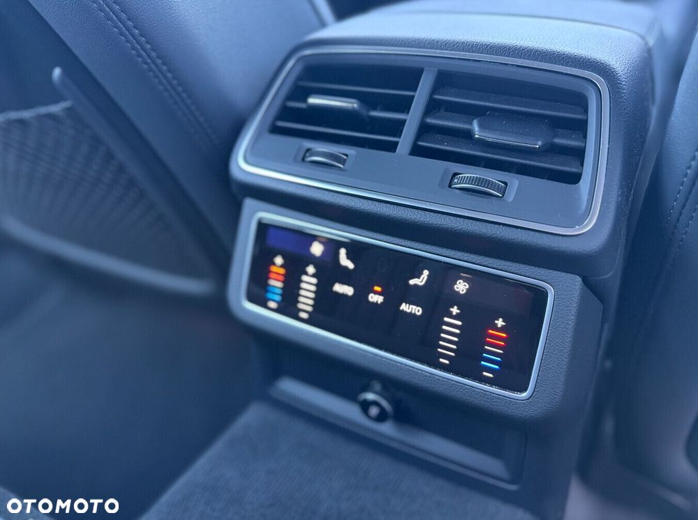Audi A6 Avant - 25