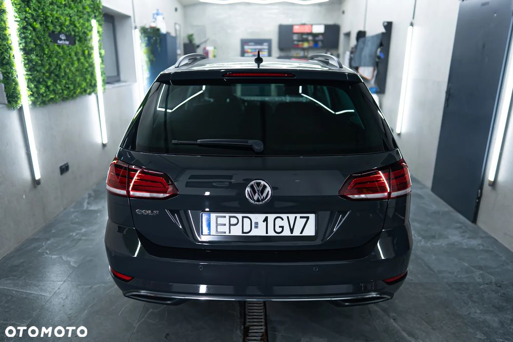 Volkswagen Golf 1.6 TDI SCR Comfortline - 8