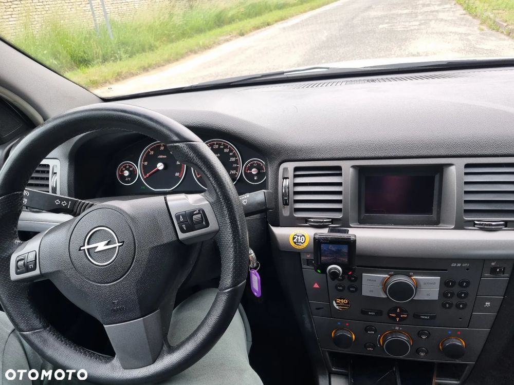 Opel Vectra GTS 1.9 CDTI - 8