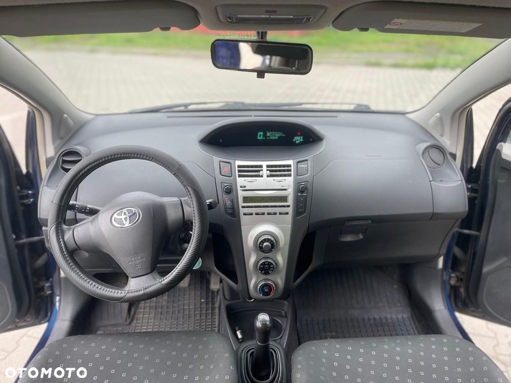 Toyota Yaris - 9