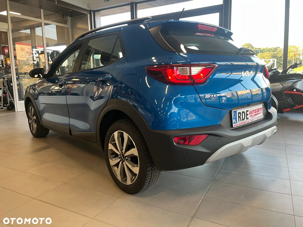 Kia Stonic - 4