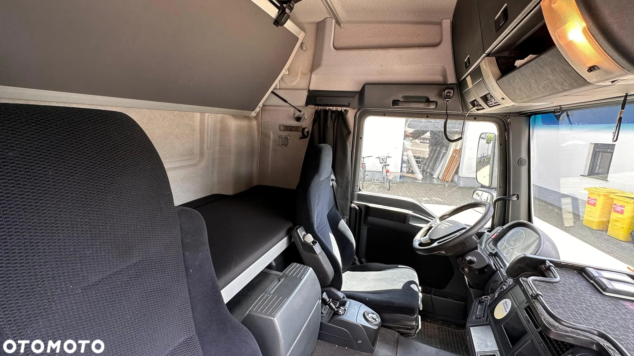MAN TGL 12.250 4X2 BL - 11