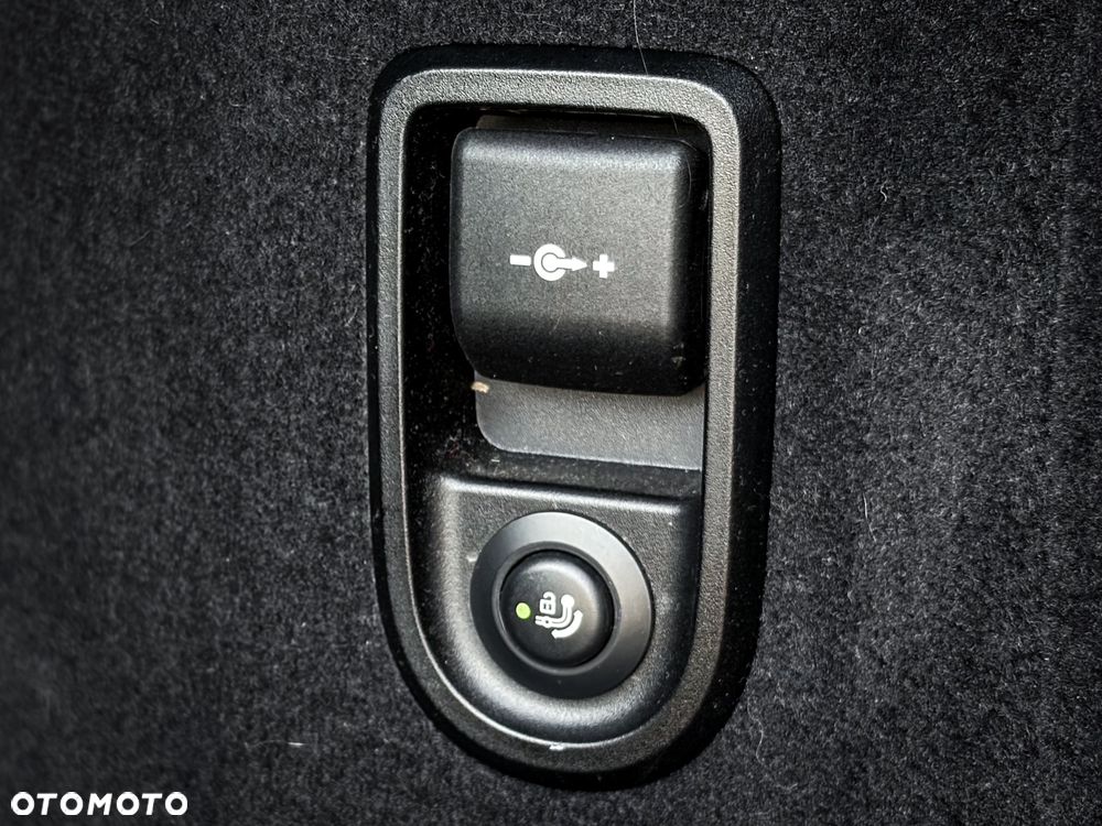 BMW Seria 5 520d M Sport Edition - 16