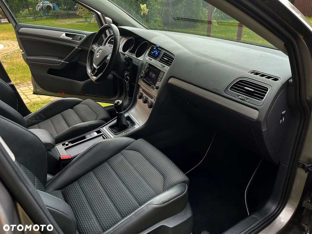 Volkswagen Golf 1.2 TSI Highline - 8