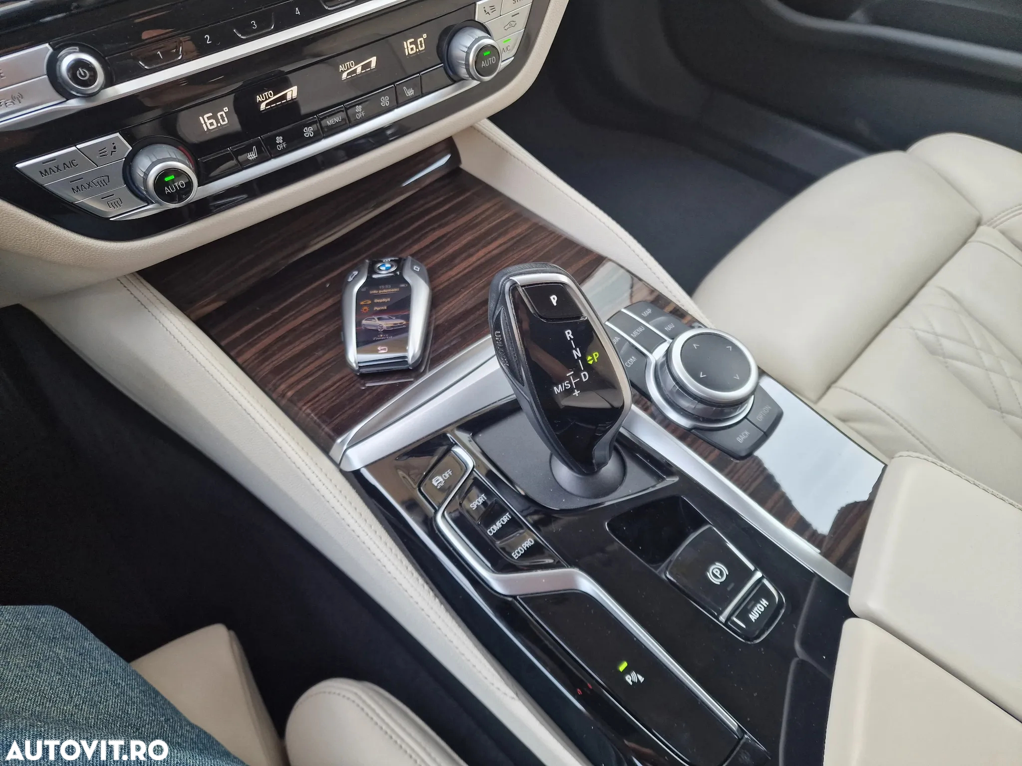BMW Seria 5 518d AT MHEV - 24