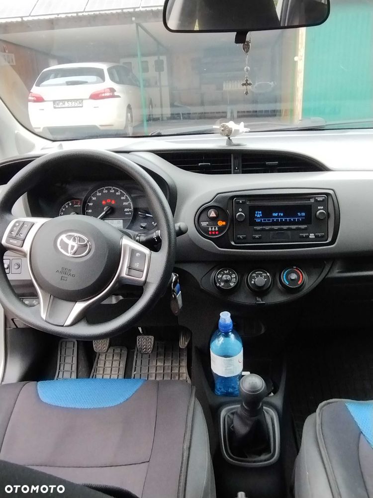Toyota Yaris - 7