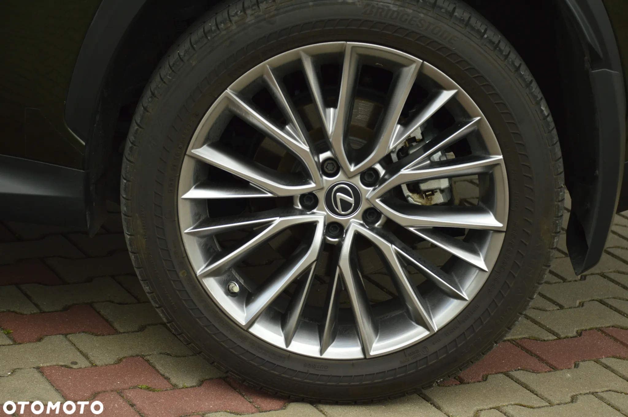 Lexus NX - 38