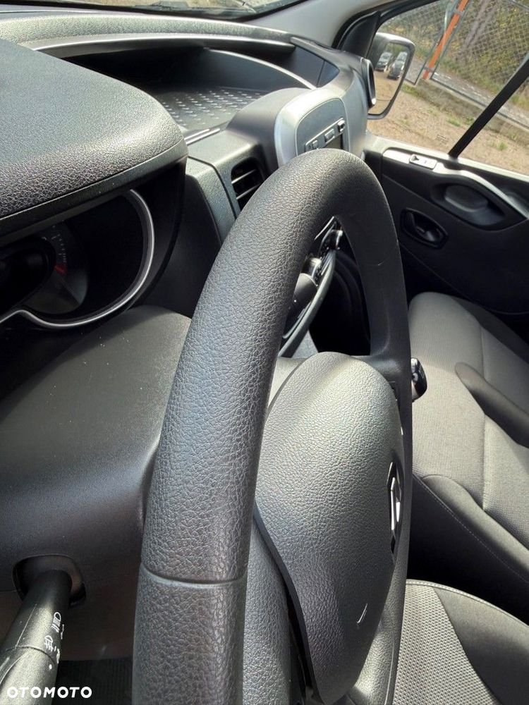 Renault Trafic - 29