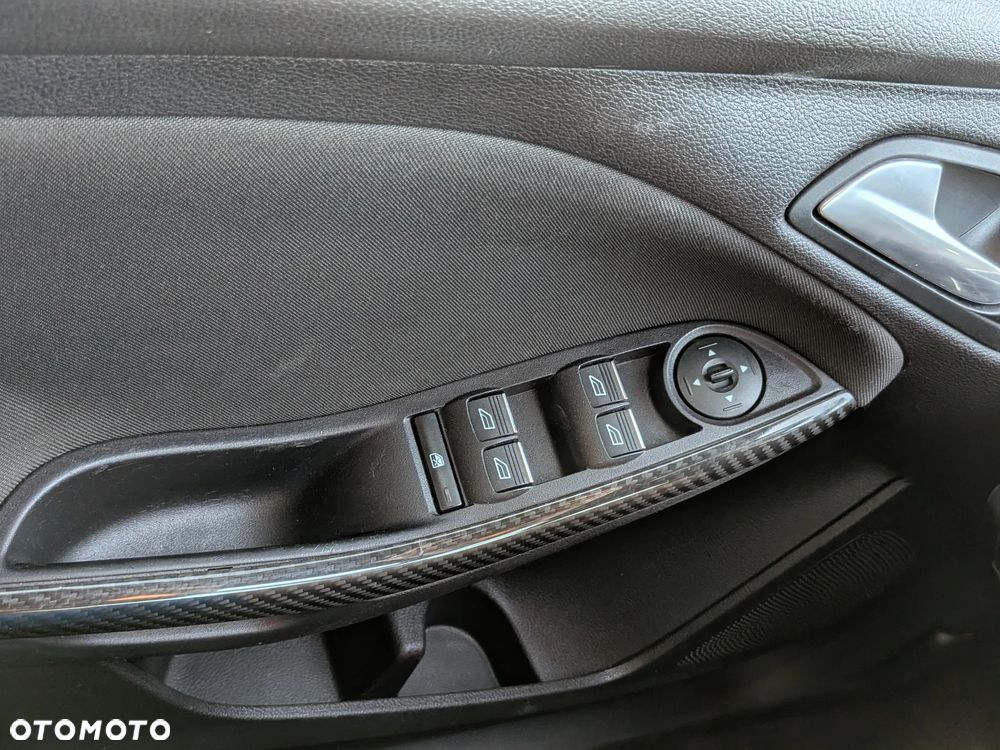 Ford Focus 2.0 EcoBoost ST mit Leder-Exclusiv-Paket - 15