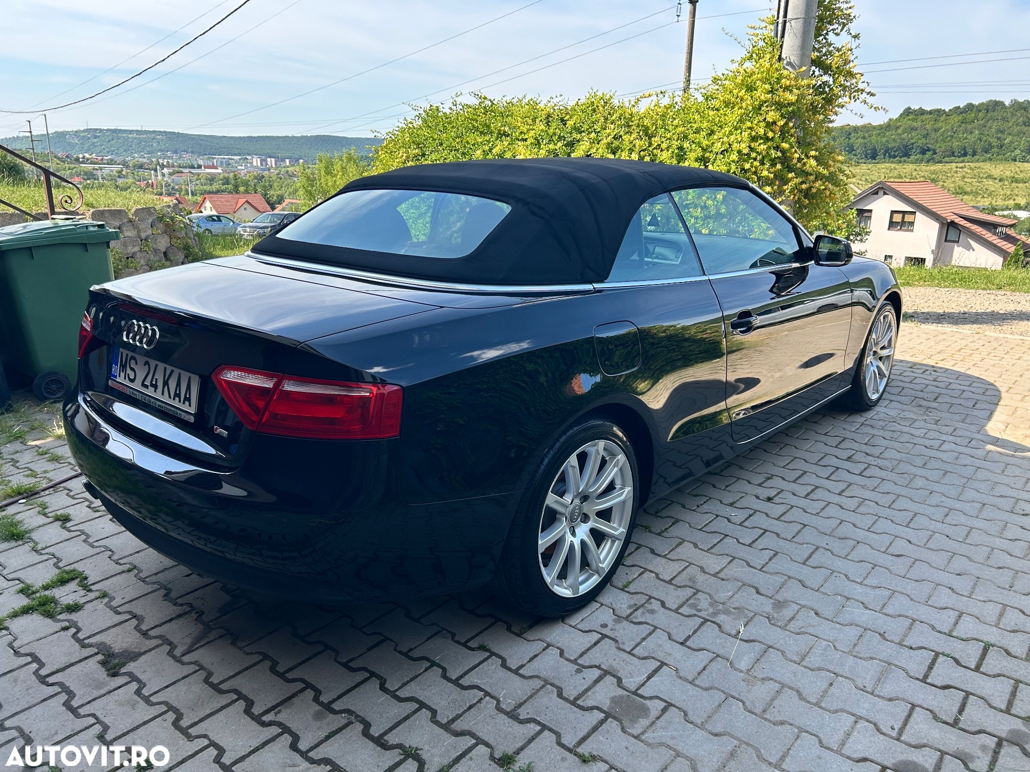 Audi A5 Cabrio 2.0 TDI - 9