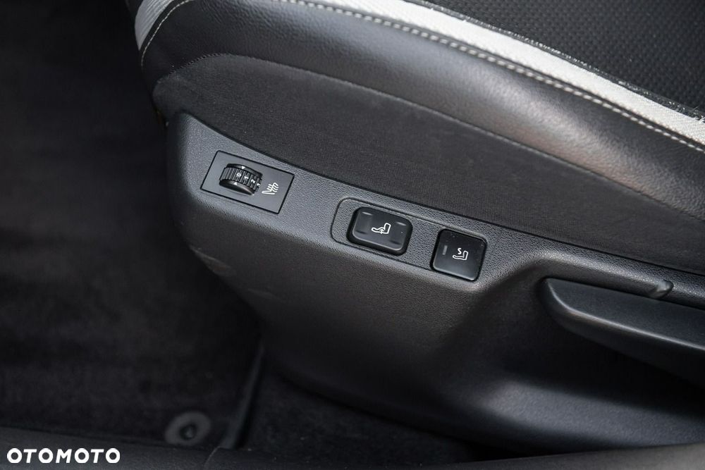 Citroën DS4 e-HDi 115 Urban Show - 24